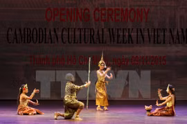 Ouverture de la Semaine ​de la Culture cambodgienne au Vietnam 2015