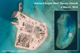 Les Philippines fustigent les phares chinois en Mer Orientale