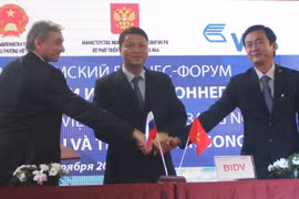 Vietnam et Russie se dotent d’un canal de paiement en monnaies nationales 