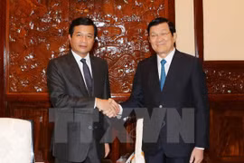 Le président Truong Tân Sang reçoit l’ambassadeur du Laos