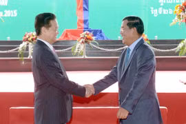 Le Vietnam et le Cambodge inaugurent les bornes frontières N°30 et N°275