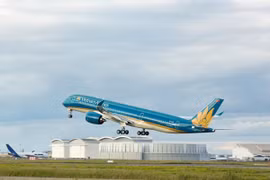 Un Airbus A350-XWB transporte des équipements à l'Hôpital de néphrologie de Hanoi