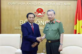 Les ministères de la Sécurité publique du Vietnam et du Laos renforcent leur coopération intégrale