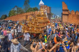 La Thaïlande prévoit des célébrations massives de Songkran pour promouvoir le tourisme