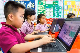 Protéger les enfants dans le monde numérique