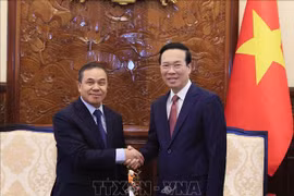 Le président Vo Van Thuong souligne l’essor des relations spéciales Vietnam-Laos