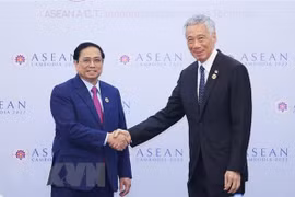 Asiatimes : la coopération Vietnam-Singapour contribue à promouvoir la solidarité de l'ASEAN