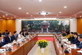 Le ministre des Finances travaille avec le directeur financier de Samsung Electronics