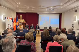 Séminaire sur les relations Vietnam-France à Paris