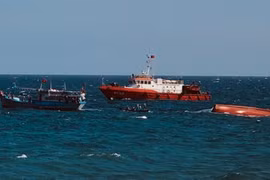 Binh Dinh : sauvetage de 14 pêcheurs en détresse en mer