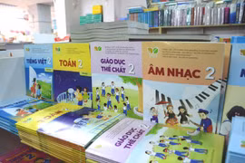 Le chef du gouvernement demande la disponibilité des enseignants et des manuels scolaires