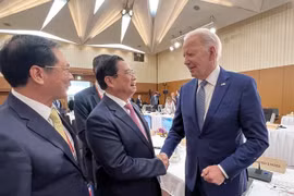Le Premier ministre vietnamien rencontre le président américain et le président du Conseil européen