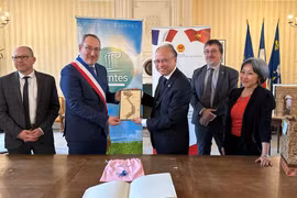 À la recherche des opportunités de coopération avec la ville de Saintes