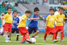120 enfants japonais et vietnamiens participeront au JFA Uniqlo Soccer Kids au Vietnam