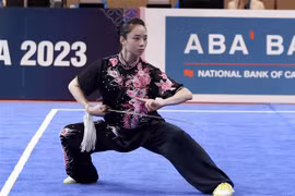 SEA Games 32 : Duong Thuy Vi remporte une médaille d'or en wushu