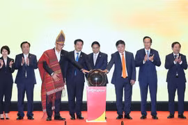 Le PM à la cérémonie d’ouverture de la ligne aérienne directe Jakarta-Hanoï de Vietjet