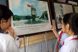 Exposition sur Hoang Sa et Truong Sa à Quang Tri