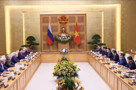 Le Premier ministre Pham Minh Chinh rencontre le président de la Douma d'État russe