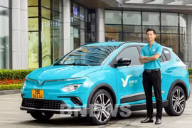 Lancement de premiers services de taxis électriques au Vietnam