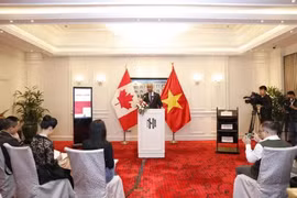 Le ministre du Développement international du Canada, Ahmed Hussen lors d'une conférence de presse tenue le 9 janvier à Hanoï. Photo : Vietnamplus