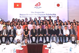 Bourses d’études japonaises aux fonctionnaires vietnamiens