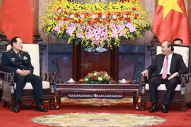 Le président Nguyen Xuan Phuc reçoit le ministre chinois de la Défense