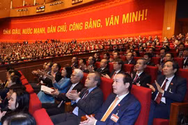 Un journal argentin loue les 35 ans de la mise en oeuvre du Renouveau du Vietnam