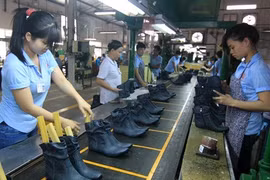Le Vietnam avance des solutions pour promouvoir le développement des industries auxiliaires