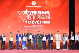Gloire au Vietnam: mise à l’honneur des figures exemplaires du mouvement d’émulation patriotique