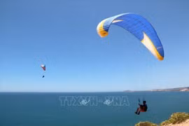 Binh Thuân séduit les pratiquants de parapent