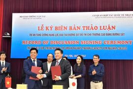 La JICA soutient le renforcement des capacités de formation du secteur ferroviaire urbain