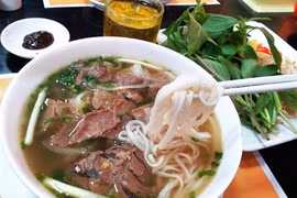 TasteAtlas : le ‘’pho’’ vietnamien parmi les 100 plats les plus populaires au monde