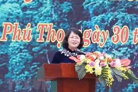 Lancement de la Fête de plantation d’arbres aux temples des rois Hung à Phu Tho