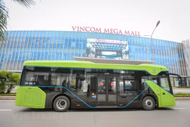 Premier modèle de bus électrique testé au Vietnam