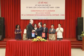 Vietnam et Cuba discutent de la signature d’un nouvel accord commercial
