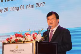 Pétrole : début de l'exploitation du gisement Su Tu Trang