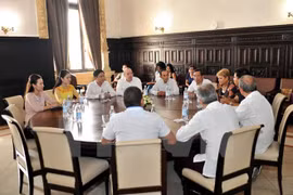 Presse : Vietnam et Cuba partagent leurs expériences professionnelles
