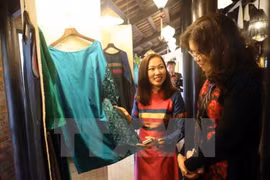 Ouverture du festival de la soie et de la brocatelle de Vietnam-Asie à Hoi An