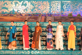 Une vingtaine de troupes artistiques internationales au Festival de Huê 2020