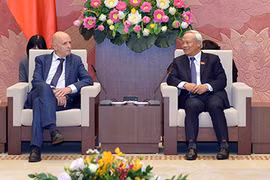Un vice-président de l’AN reçoit le groupe d’amitié Belgique-Vietnam