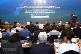 Ouverture d’un colloque international sur la mer Orientale à Hanoi