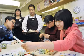 Plus de 200 travailleurs vietnamiens passent un concours pour séjourner au Japon