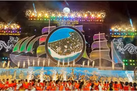 Le Festival maritime de Nha Trang haut en couleurs