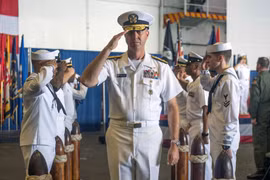 Les États-Unis affirment le droit de voler et de naviguer en Mer Orientale