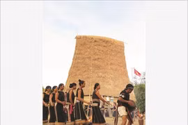 Immersion dans la culture Bahnar au village de Kon Klor