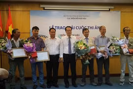  Remise des prix du concours photographique «Le changement climatique et nos actions»