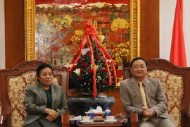 Voeux laotiens à l’occasion du 89e anniversaire de la fondation du PCV