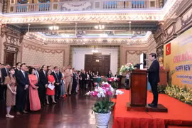 Têt : rencontres avec les organes de représentation étrangères à HCM-Ville et Da Nang