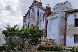 Au moins cinq morts lors de deux séismes successifs aux Philippines