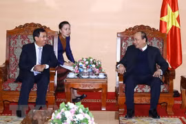 Le PM salue la coopération bancaire entre le Vietnam et le Laos